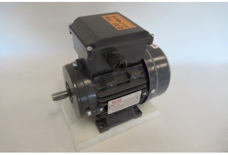 .0,25 KW 1325 toeren 1 fase 230 Volt. As 14 mm. NIEUW.